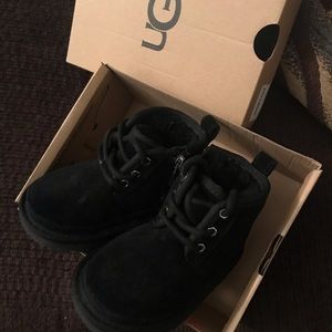 Ugg toddler boots